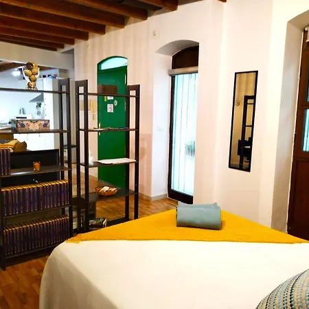 Loft B2, In * Seville