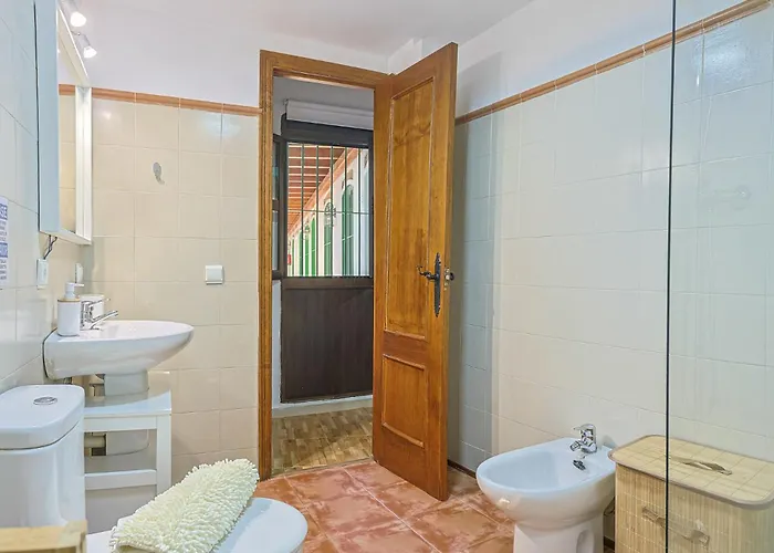 Loft B2, In * Sevilha